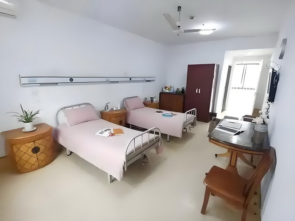 深圳户口办理条件应届生_冯骥荐电影南京照相馆：没有抒情只有血的事实 统计制度落实粮食流通