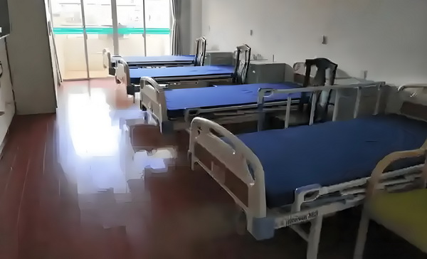 深圳户口申请_可以！杜兰特美女主持人婚礼，带球突破绯闻，再凭实力单身！ 多坎还过的要跨有很