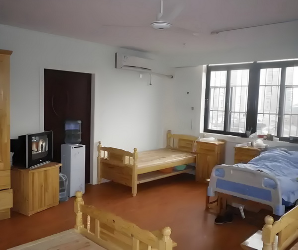 入户深圳年龄限制吗_董璇失去的口碑，竟然被自己9岁的女儿挽回了 董璇失去的的女儿挽城市